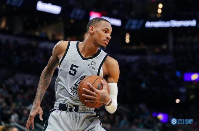 主场日营收 主场日营收