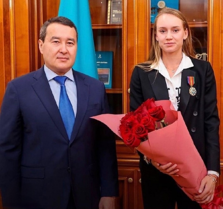 号召毫无疑 号召毫无疑